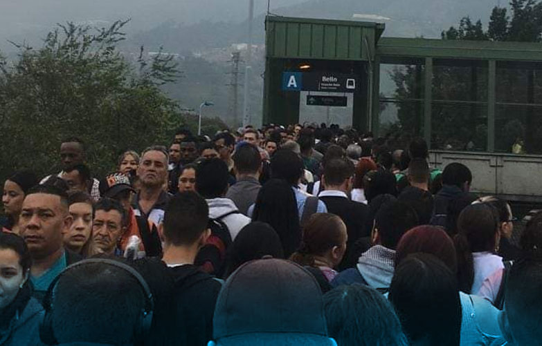 El pico y placa extendido incrementó usuarios en el sistema Metro