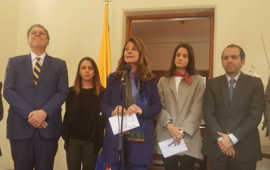 Gobierno y FCF juntos en contra del abuso en el deporte