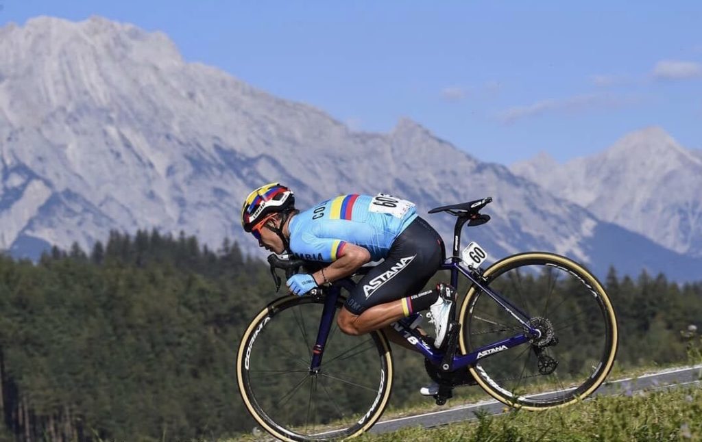 Miguel ‘Superman’ López se vistió de héroe y ganó la cuarta etapa de la Volta Catalunya