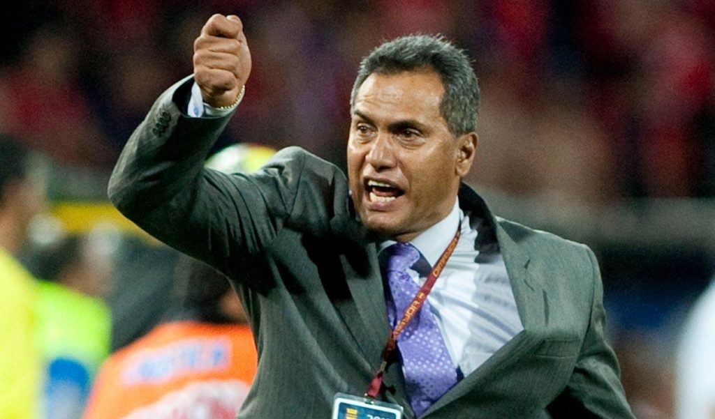 Fuerte sancion a Hernan Torres por pegarle a un arbitro