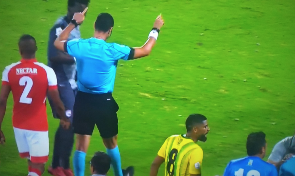 Wil-VAR Roldan asi se refieren ahora al arbitro colombiano tras su error