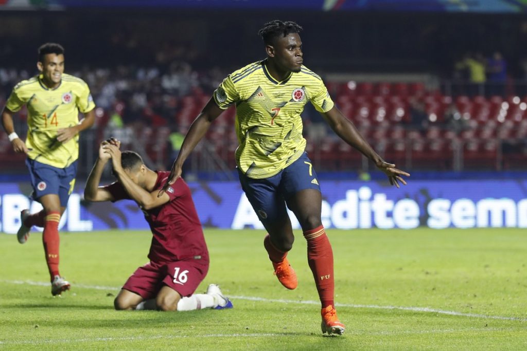 Gol agónico de Duván Zapata para clasificación de Colombia