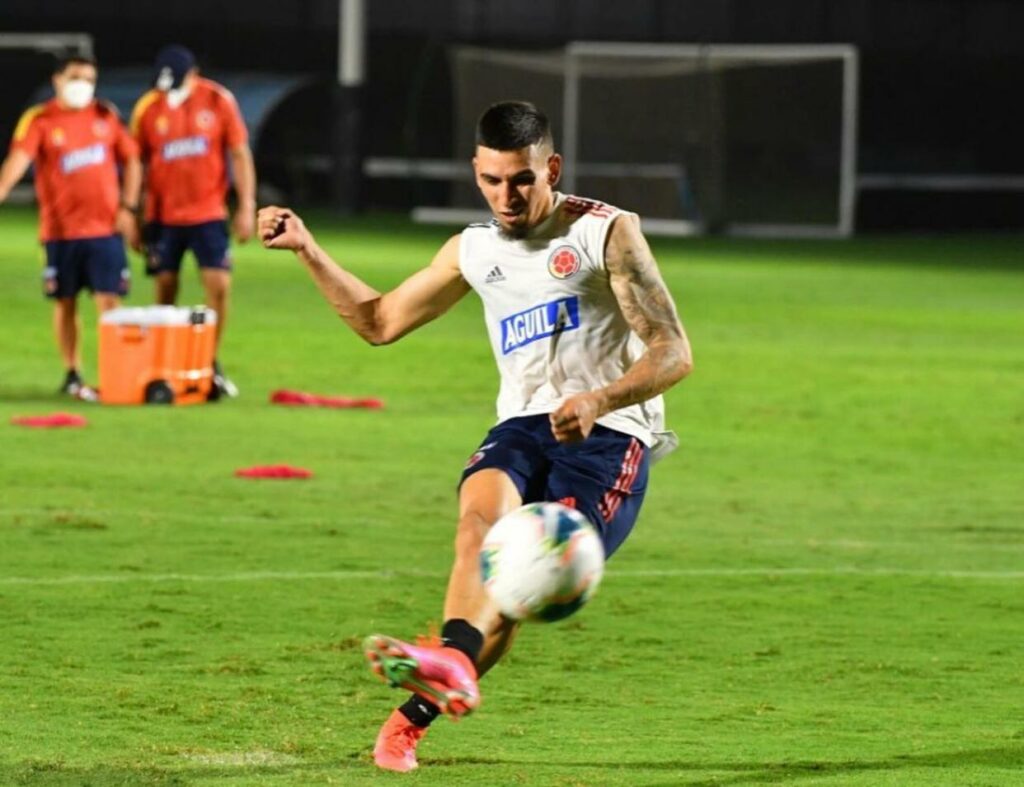 «Vengo haciendo las cosas bien para ganarme un puesto en la selección, para consolidarme, estoy esperando la oportunidad» Daniel Muñoz