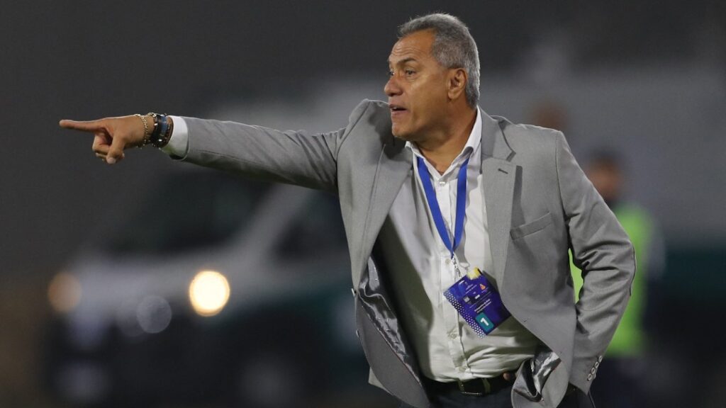 Hernán Torres: “Acá hay un grupo fuerte y que saca la cara”