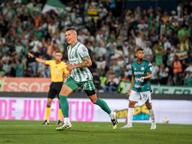 Nacional remonta y gana ante Cali para acercarse a la clasificación