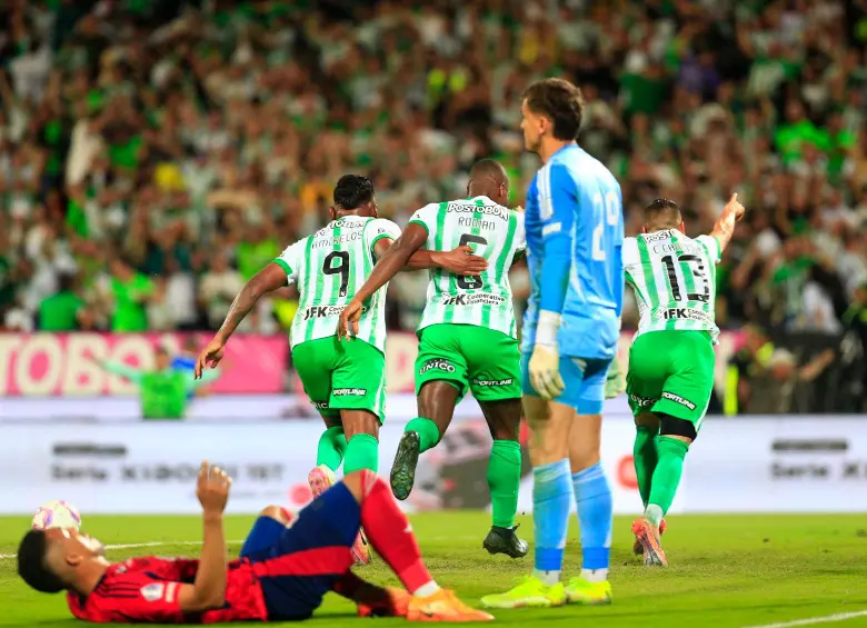 Nacional golea al DIM y asegura su boleto hacia los cuadrangulares