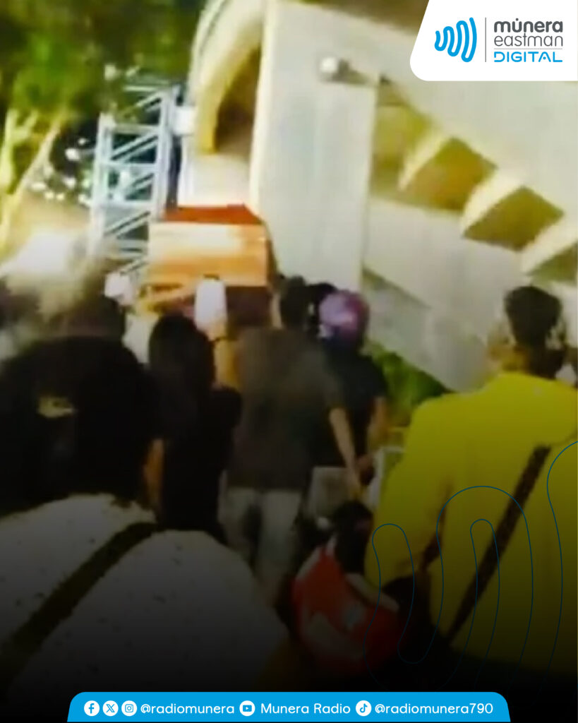 Despedida eterna en el templo leopardo: hinchas ingresaron un ataúd al estadio Américo Montanini